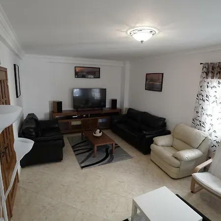 Papoa House Хостел *