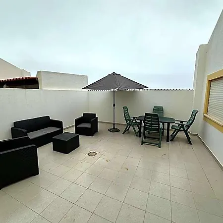 Papoa House Peniche